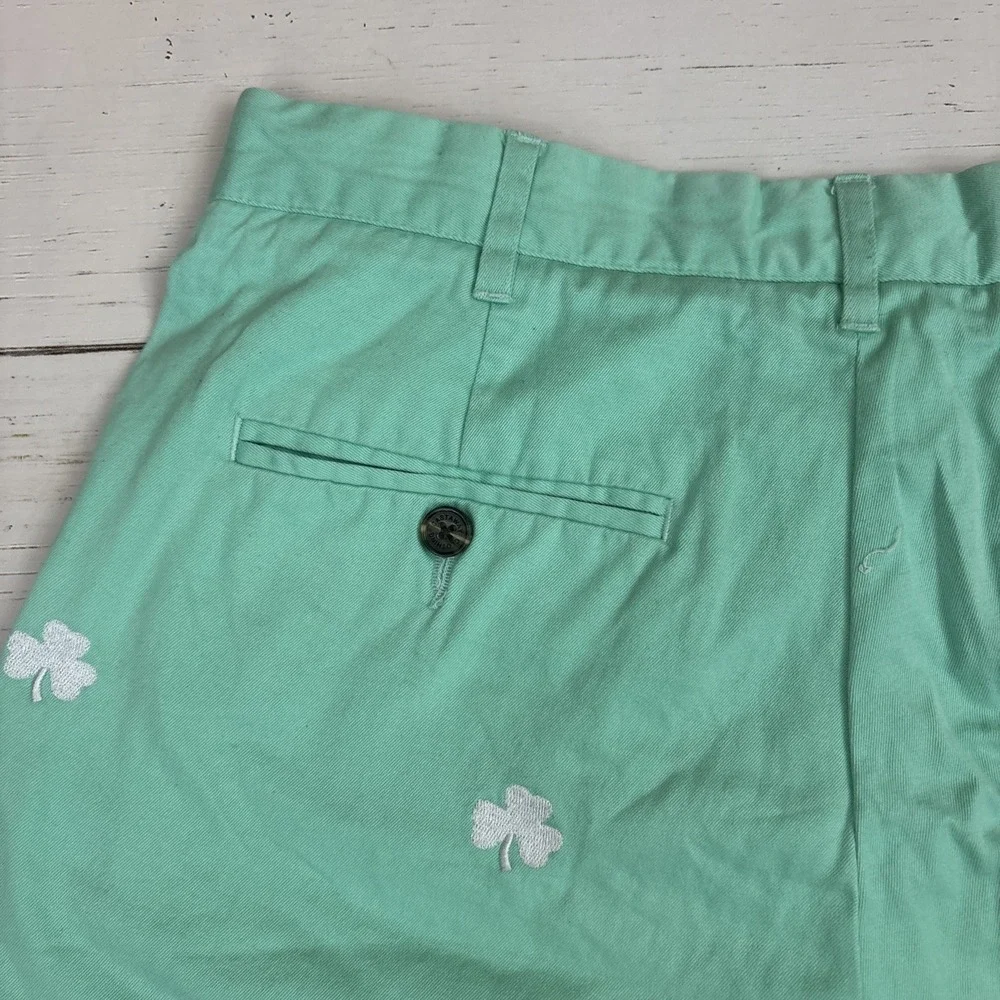 Castaway Nantucket Shorts Mens Size 30 All Over Shamrocks Clover St Patrick